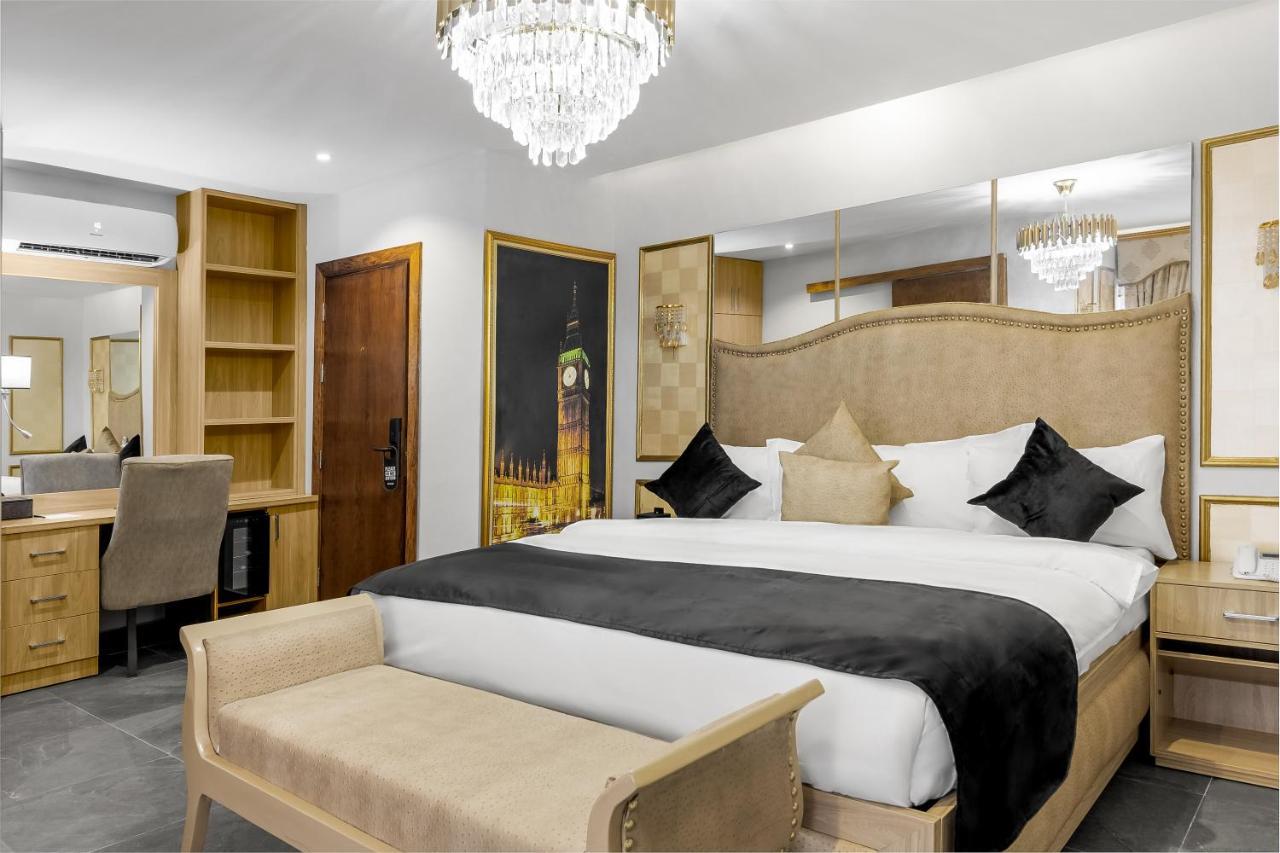 Villa Monument Hotel Aliayabiagba Eksteriør billede
